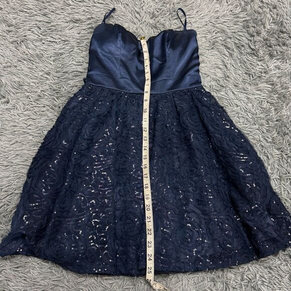 Lily Rose Blue Short Formal Dress Size 7 - Picture 2 of 6